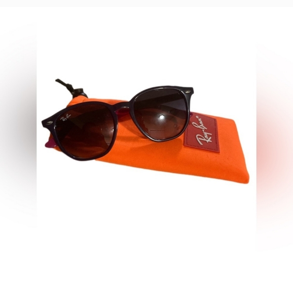 Kids Rayban Sunglasses - Picture 1 of 1